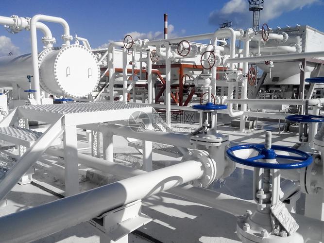 石油产品冷却设备领域初级炼油设备高清图片下载-正版图片306877563